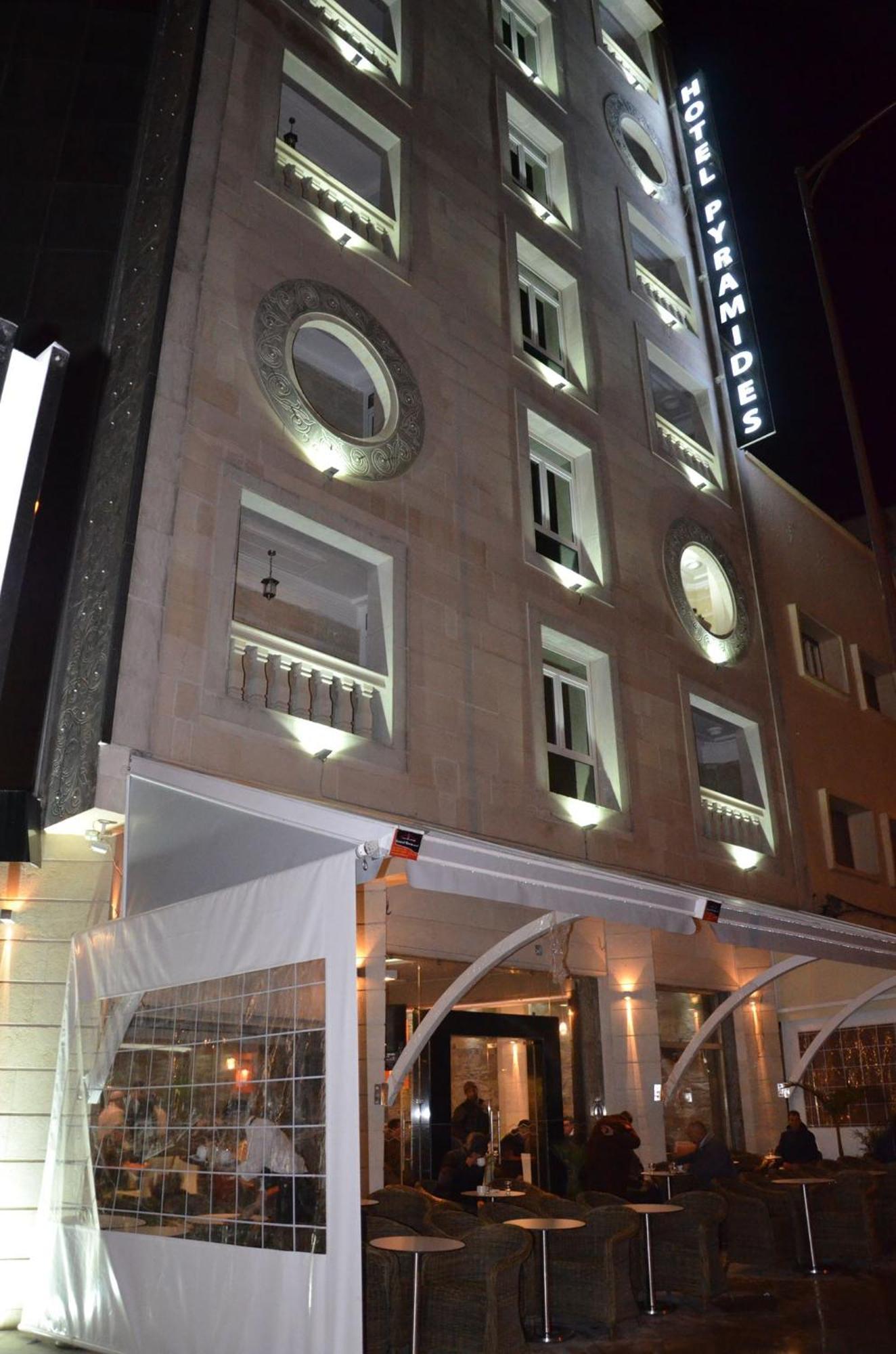 Hotel-Cafe-Restaurant Pyramides, Taza Kültér fotó